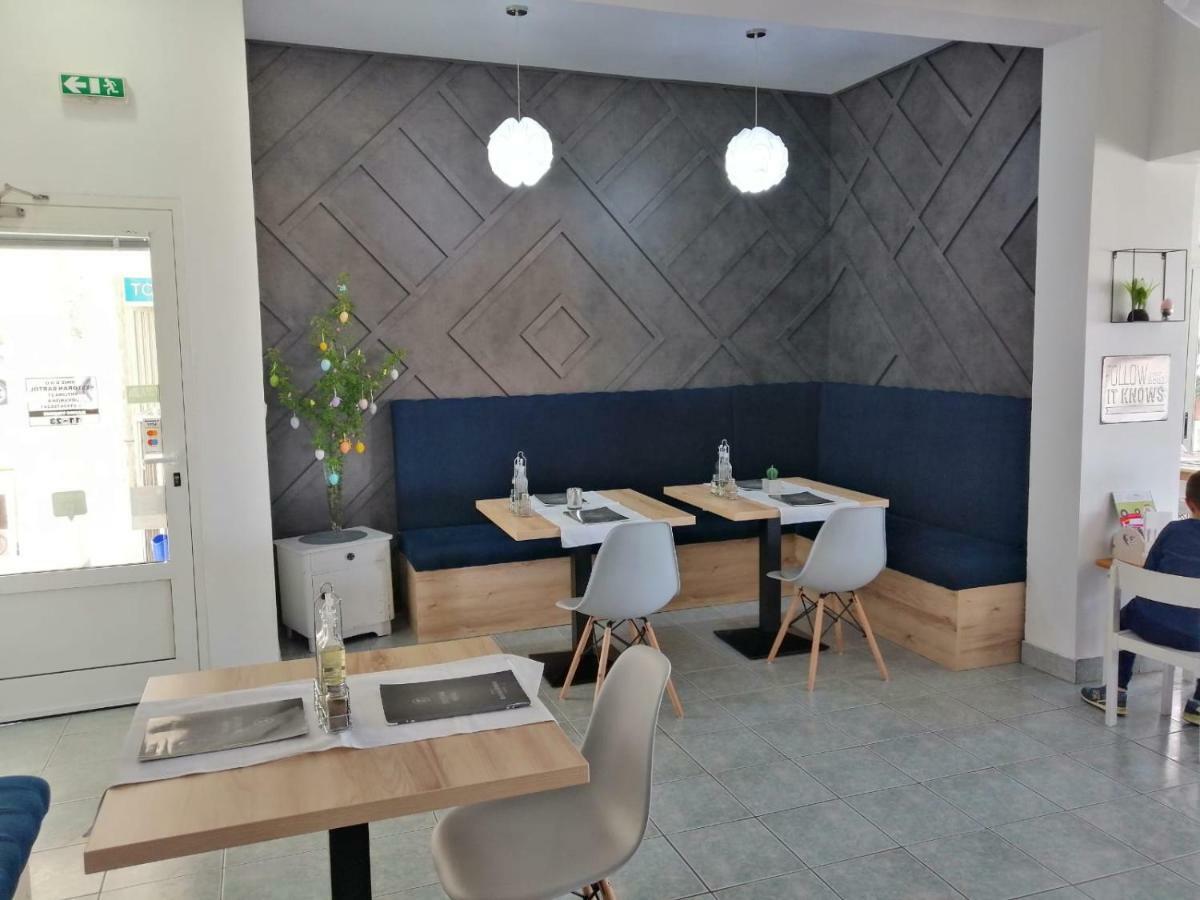 Hotel Restoran Bartol Rovanjska Exteriér fotografie